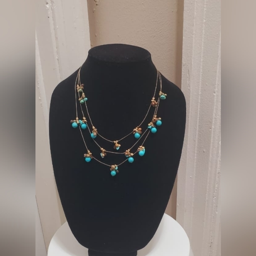Multilayered Turquoise Blue Necklace.🌴